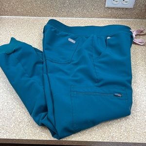 Figs zamora joggers petite